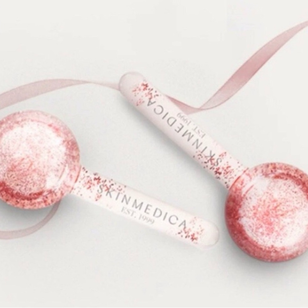 NEW 2 SKIN MEDICA
COOLING SPHERES FACIAL
MASSAGERS - new in box